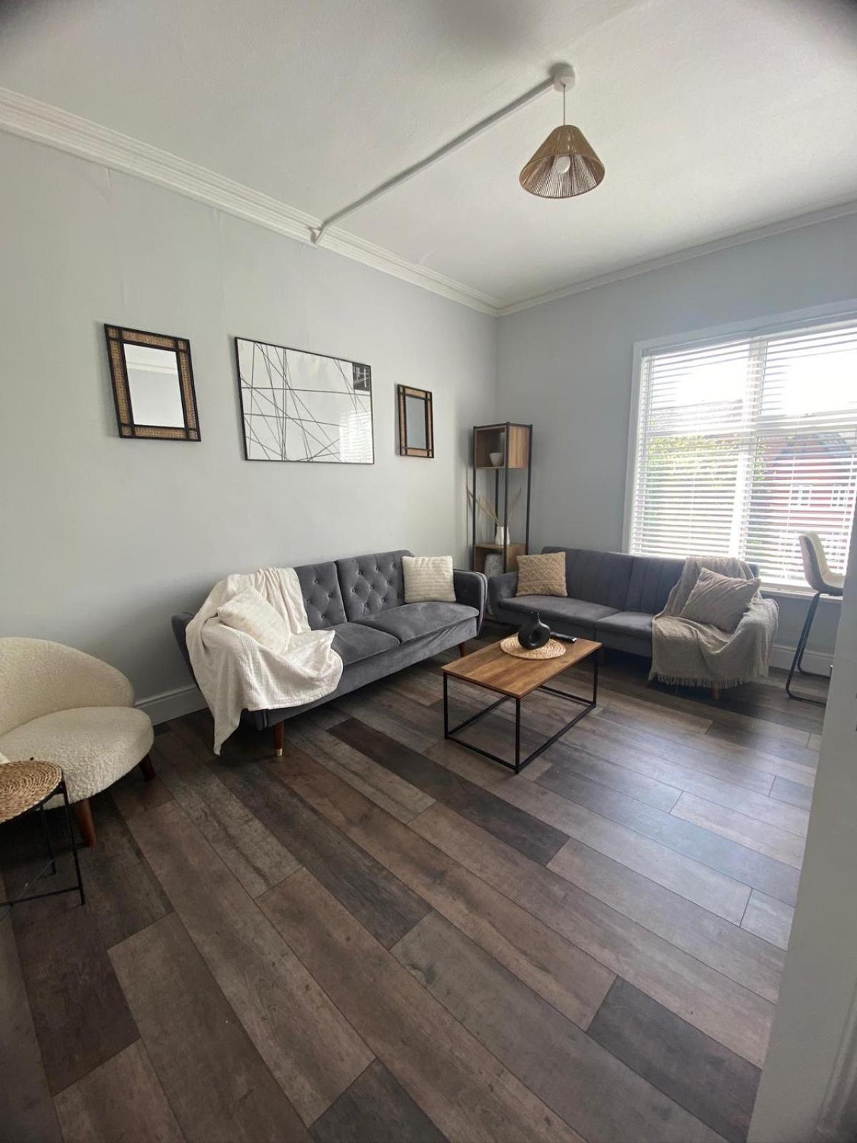 Apartment Vibrant 2 Bedroom Flat, Free Parking Birmingham